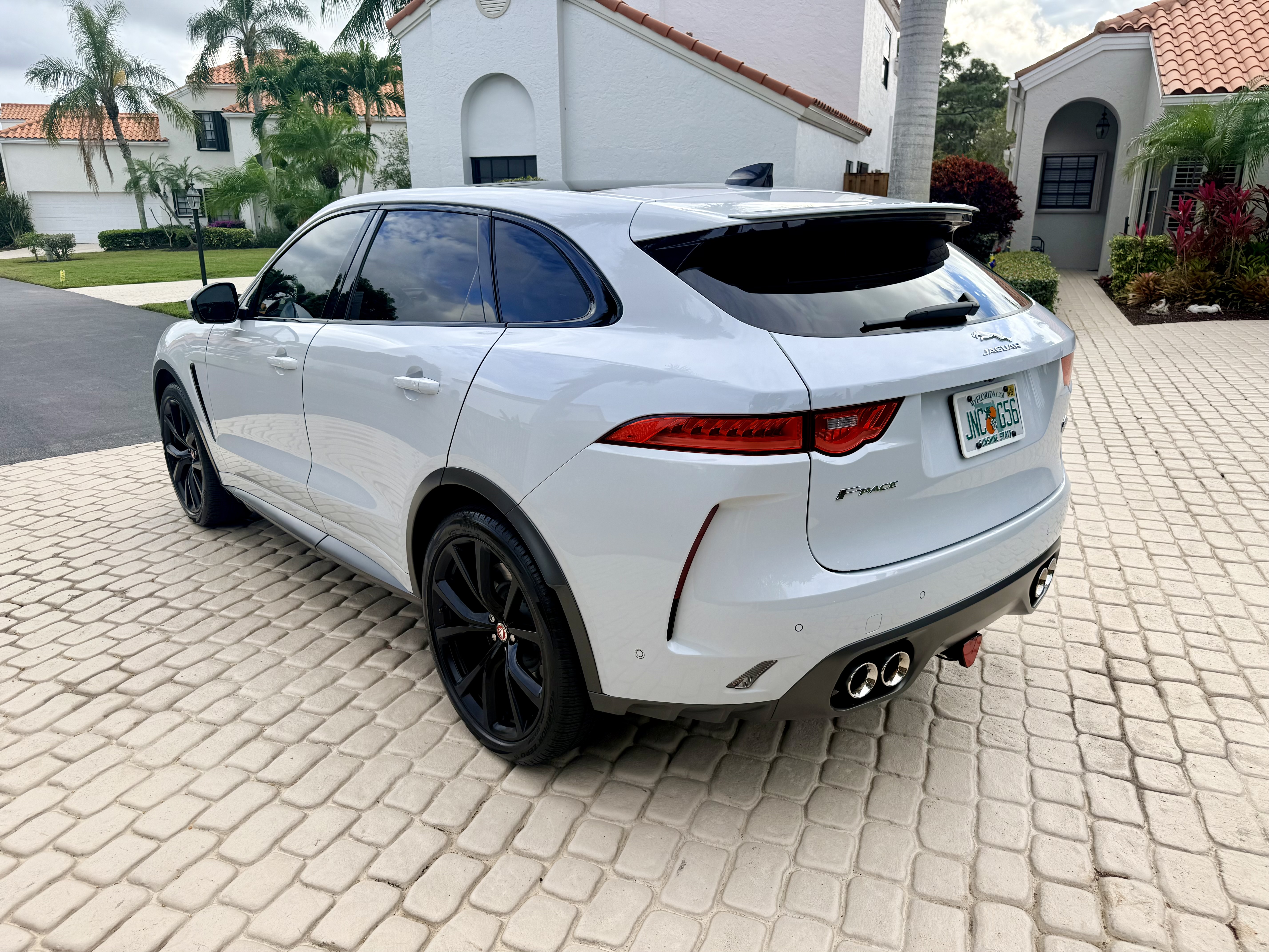 Used 2020 Jaguar F-PACE SVR AWD/4WD image 5