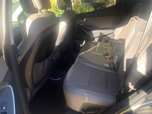 Used 2017 Hyundai Santa Fe Sport FWD image 8