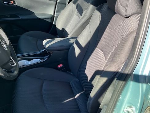 Used 2016 Toyota Prius Four Touring image 8