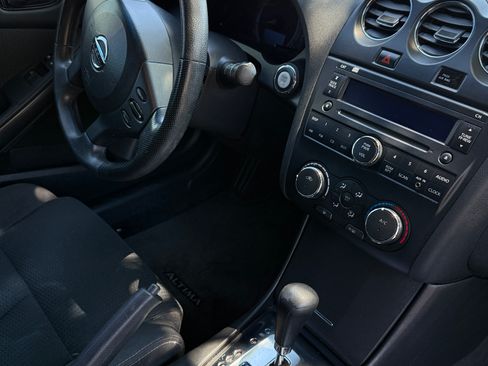 Used 2013 Nissan Altima 2.5 S FWD image 4