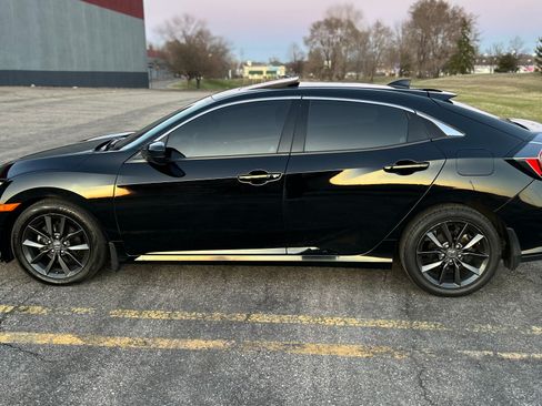 Used 2021 Honda Civic EX image 2