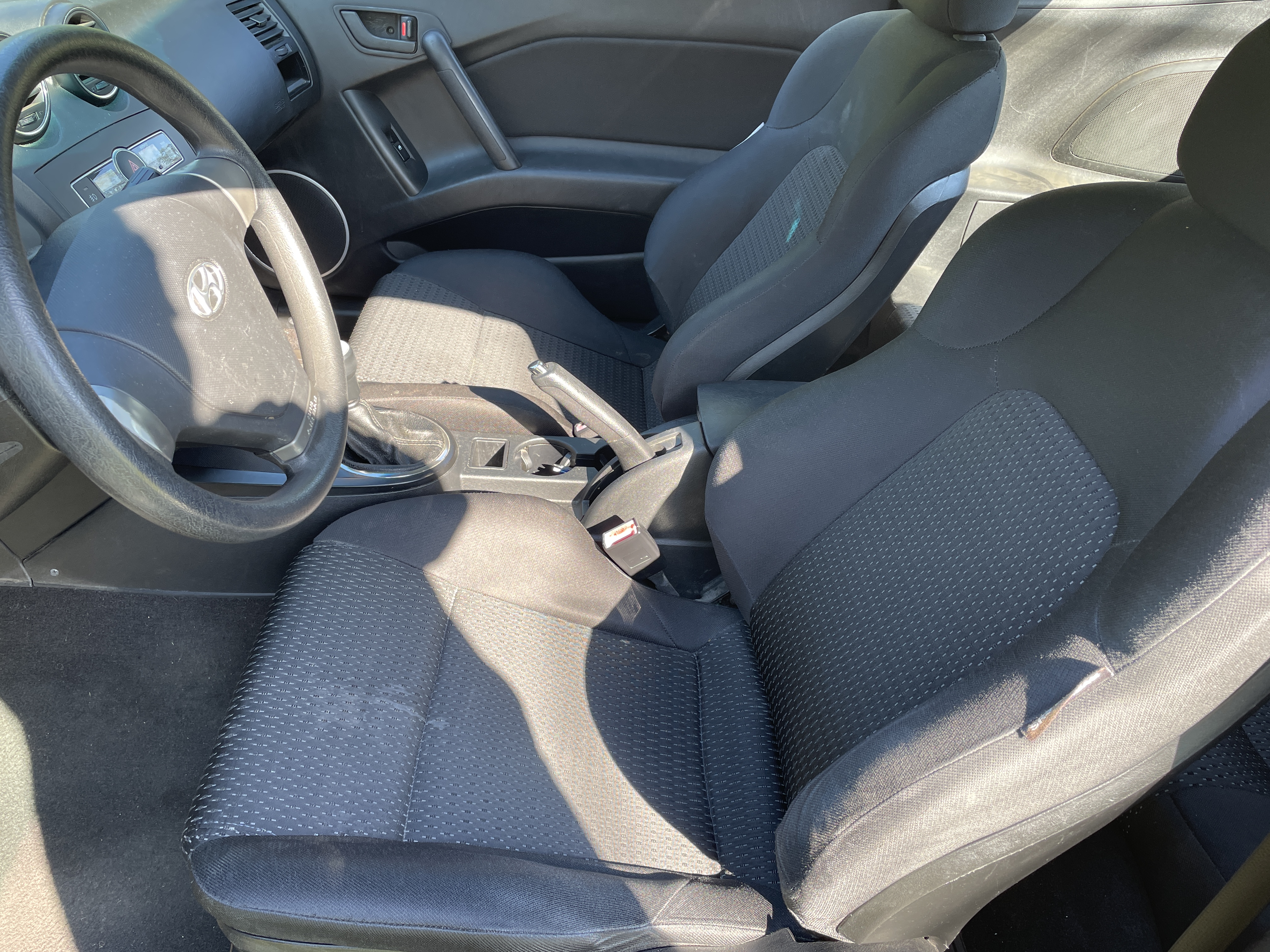 Used 2008 Hyundai Tiburon GS FWD image 10