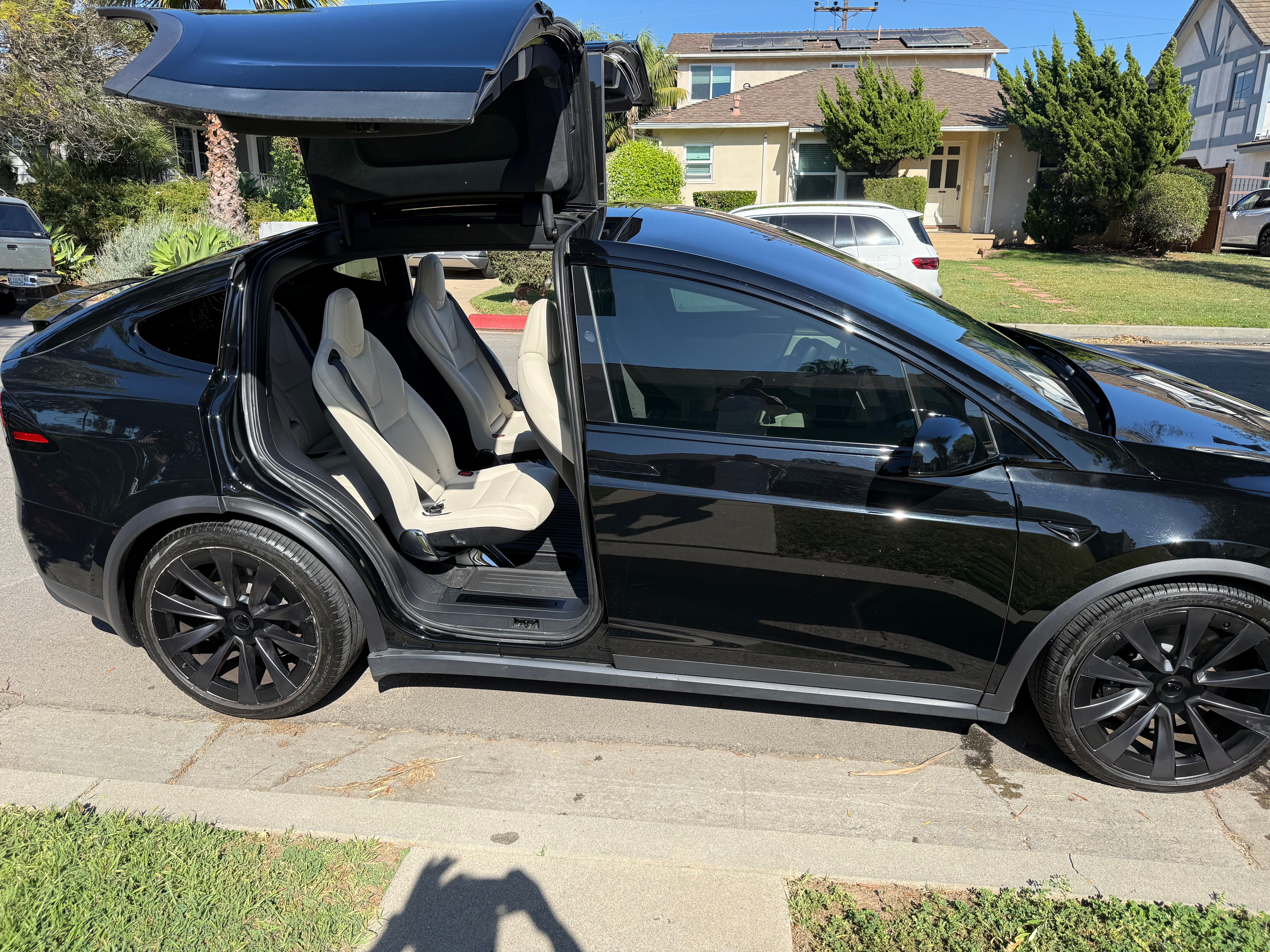 Used 2023 Tesla Model X AWD/4WD image 19