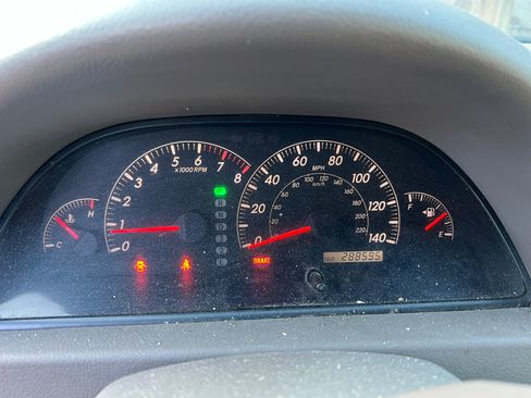 Used 2006 Toyota Camry LE image 7