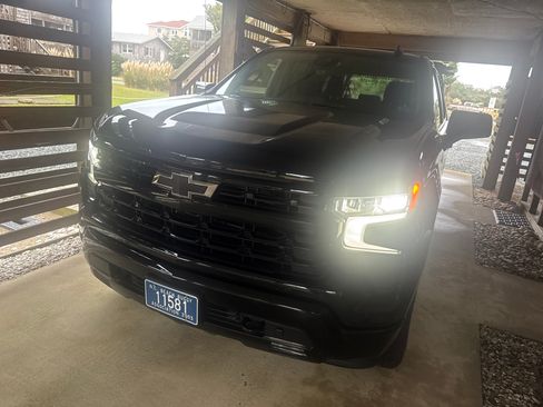 Used 2024 Chevrolet Silverado 1500 RST w/ Z71 Off-Road Package AWD/4WD image 6