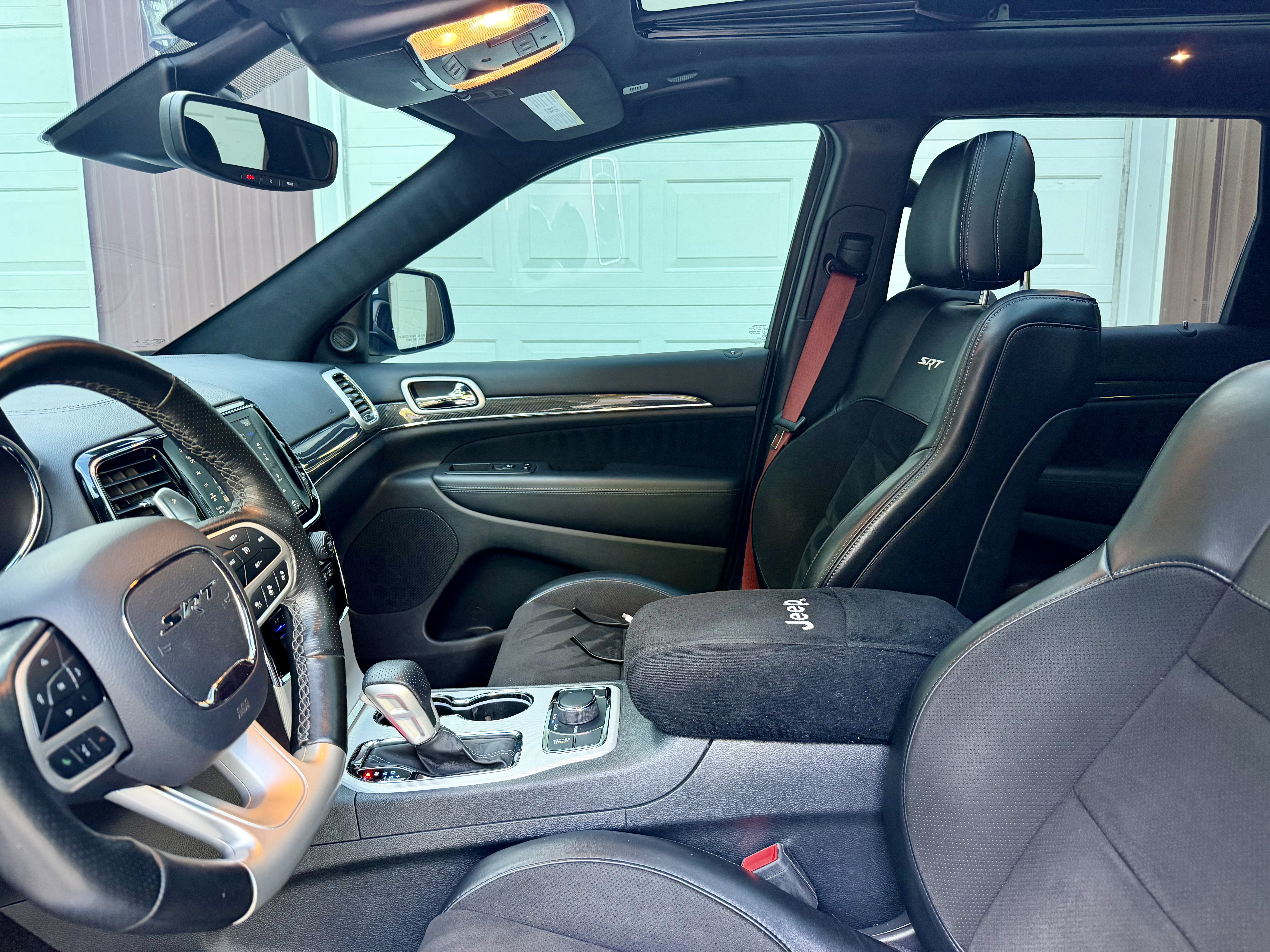 Used 2020 Jeep Grand Cherokee SRT AWD/4WD image 18