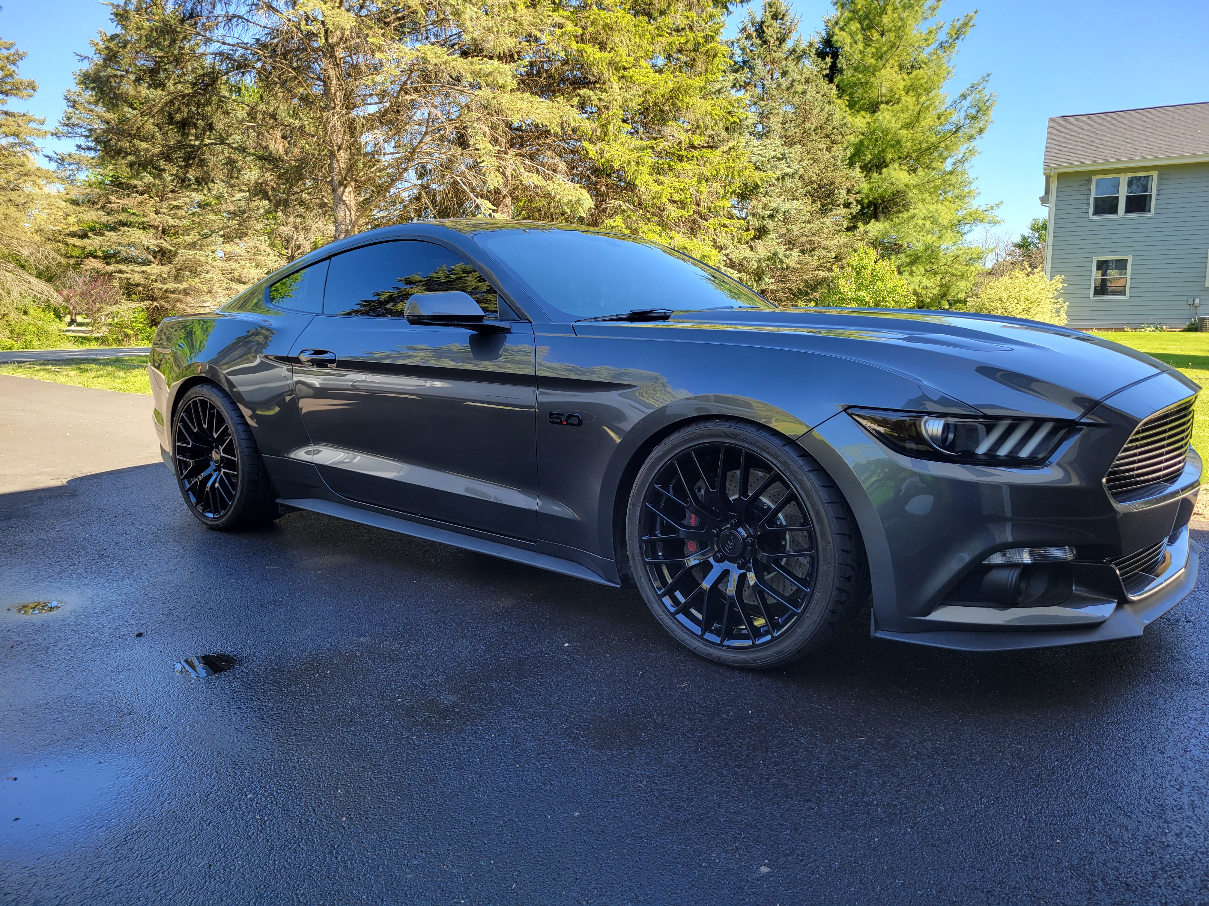 Used 2016 Ford Mustang GT Premium w/ GT Performance Package RWD image 7