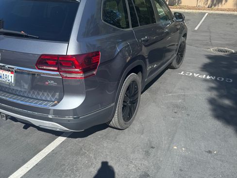 Used 2018 Volkswagen Atlas SEL image 4