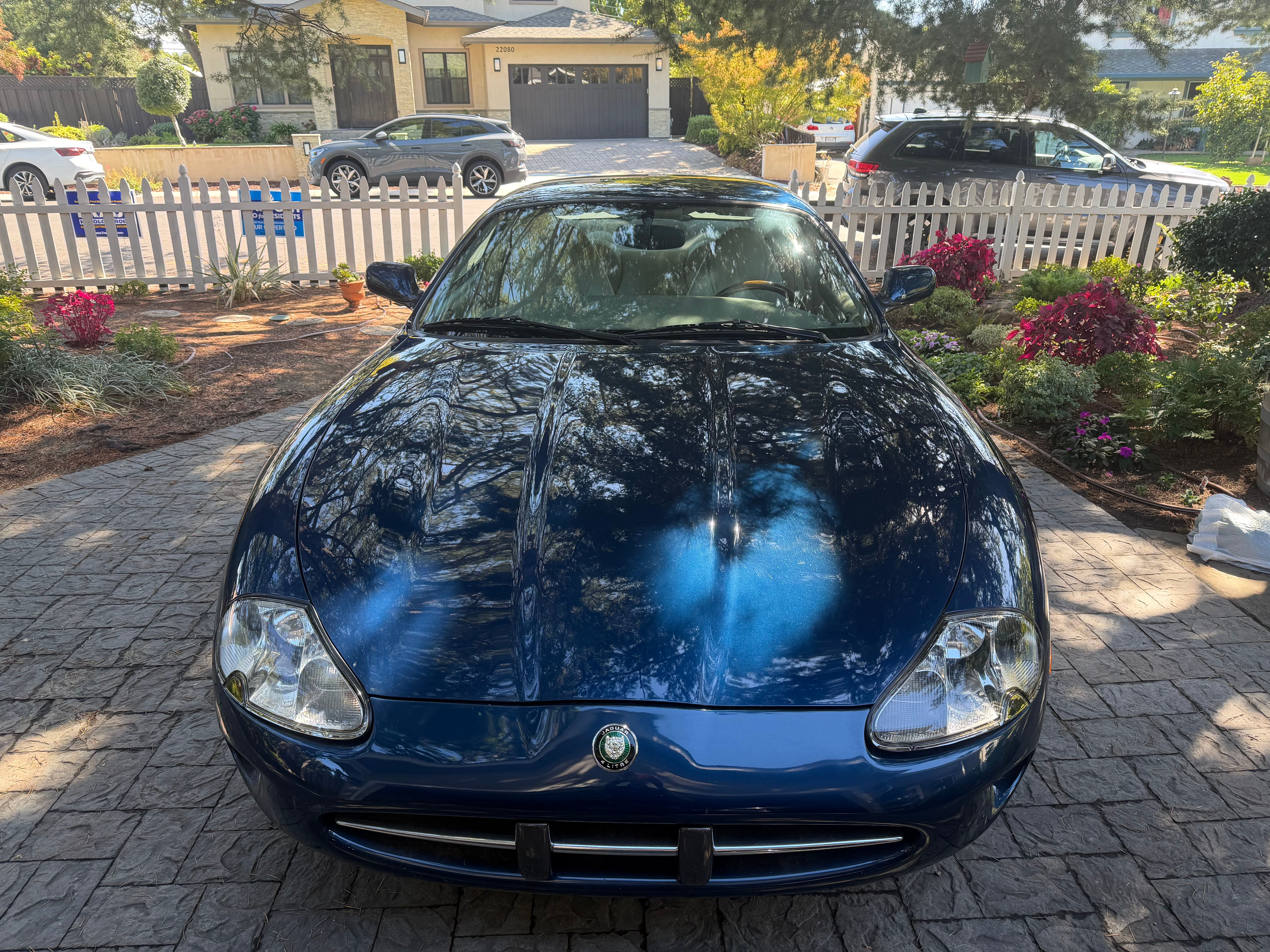 Used 1997 Jaguar XK8 Coupe RWD image 1