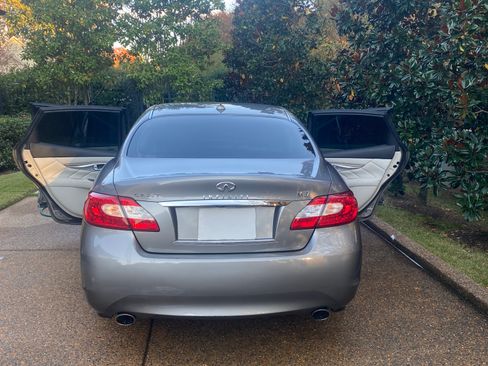 Used 2011 INFINITI M37 w/ Deluxe Touring Pkg image 6