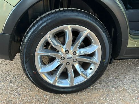 Used 2013 Ford Explorer Limited FWD image 17