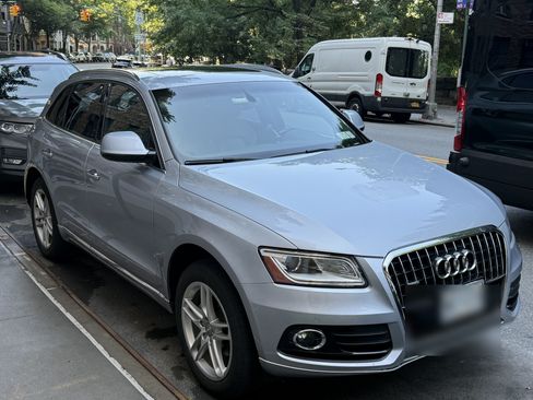 Used 2016 Audi Q5 2.0T Premium Plus w/ Technology Package AWD/4WD image 17