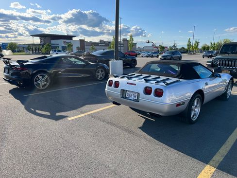 Used 1996 Chevrolet Corvette Convertible image 11