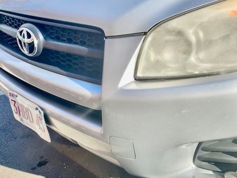 Used 2010 Toyota RAV4 4WD image 4