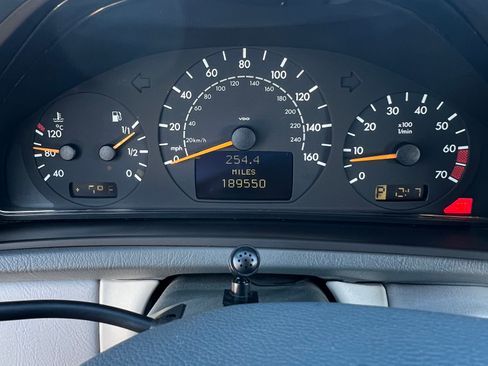 Used 2000 Mercedes-Benz CLK 320 CLK 320 Cabriolet 2D image 16