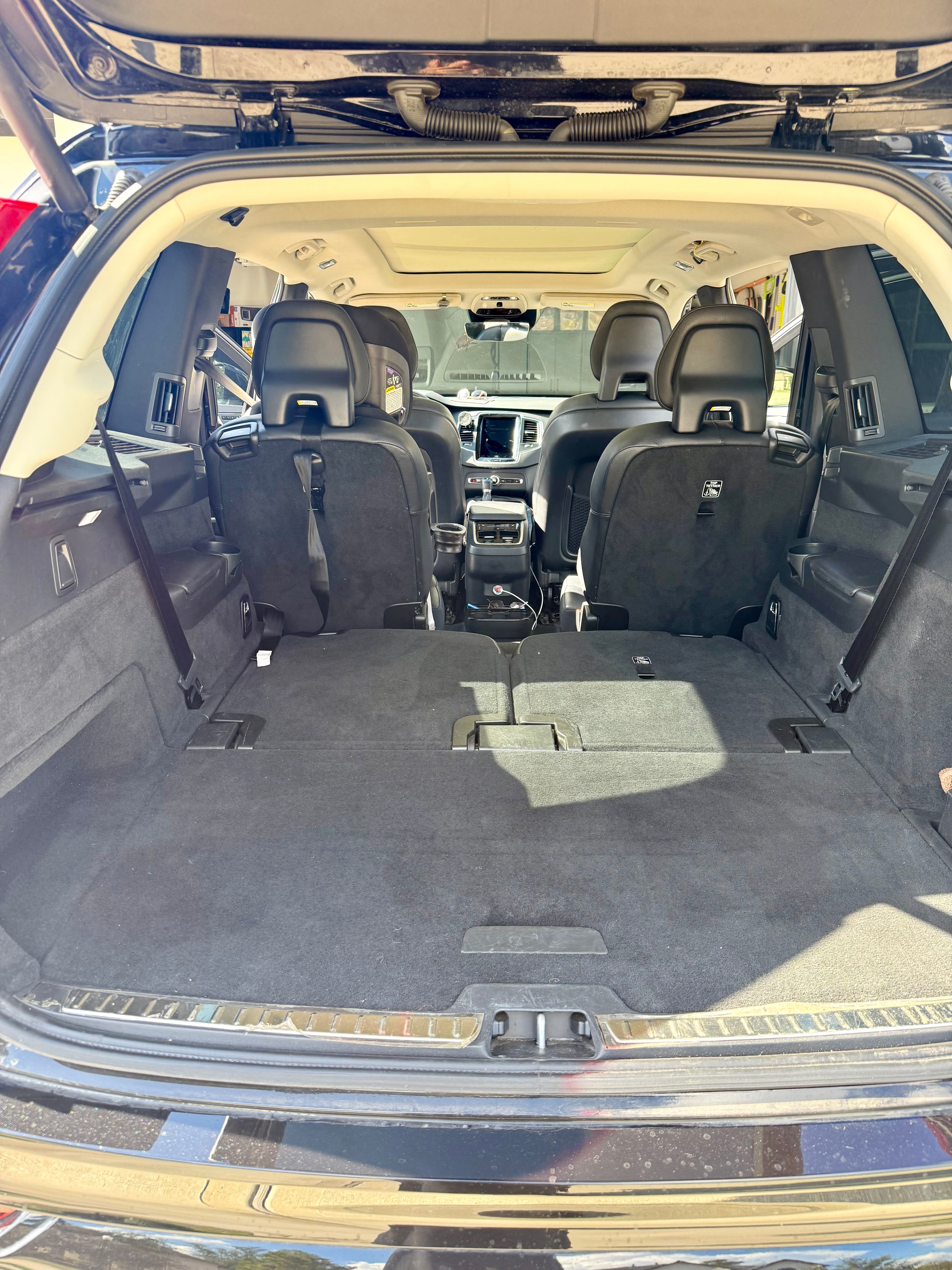 Used 2020 Volvo XC90 T6 Momentum w/ Protection Package AWD/4WD image 22