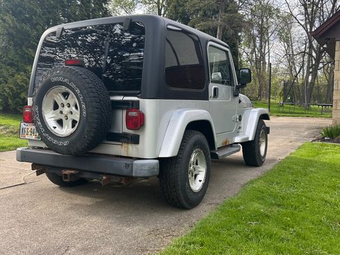Used 2005 Jeep Wrangler X w/ Rocky Mountain Edition Group AWD/4WD image 10