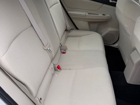 Used 2014 Subaru Impreza 2.0i Premium image 4