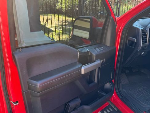 Used 2018 Ford F150 Raptor w/ Equipment Group 802A Luxury image 24