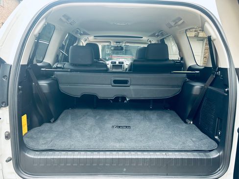 Used 2019 Lexus GX 460 image 10