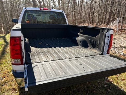 Used 2007 GMC Sierra 1500 W/T image 11