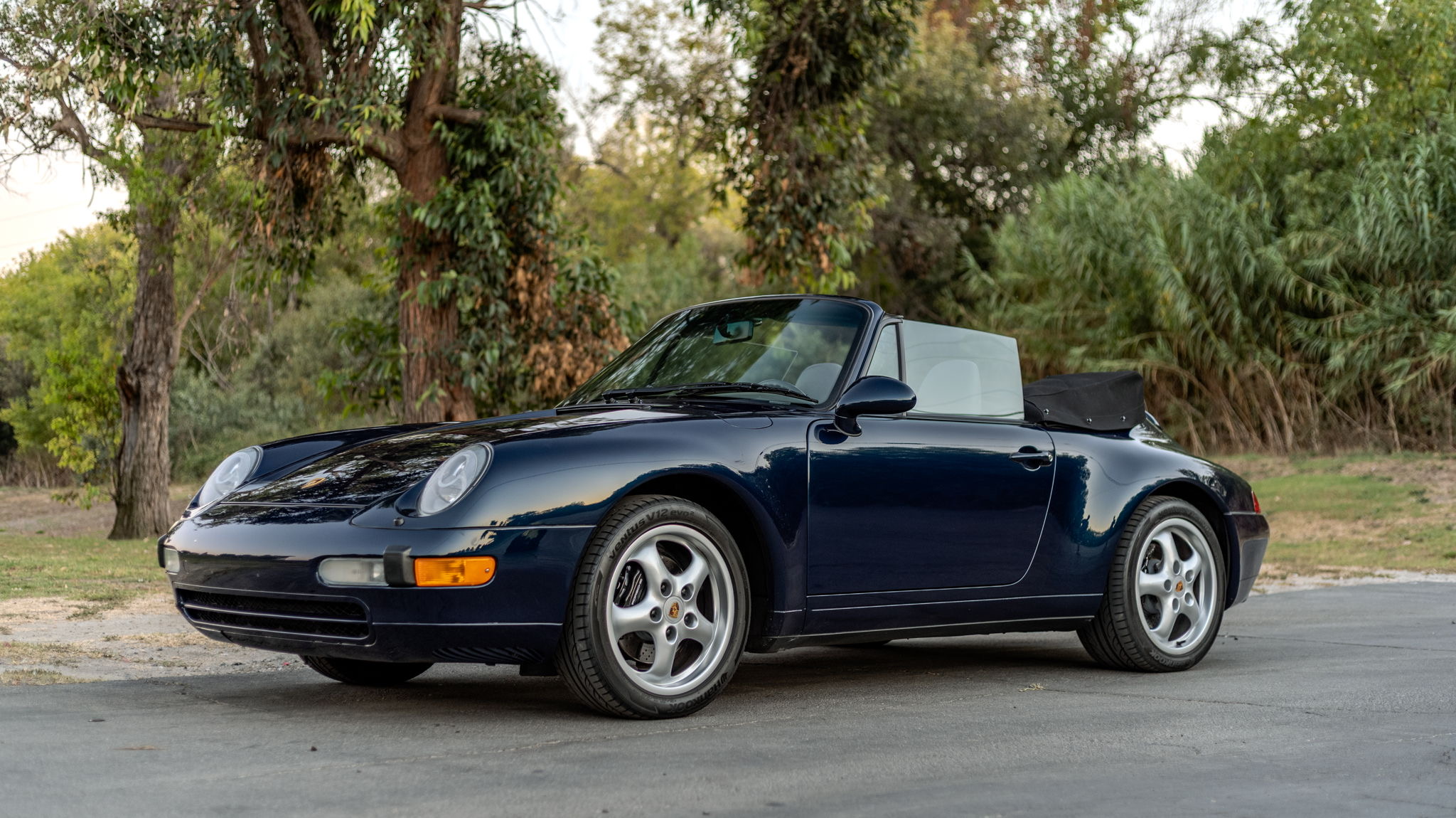 Used 1998 Porsche 911 Cabriolet image 2