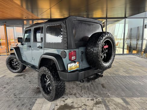 Used 2014 Jeep Wrangler Unlimited Sport image 4