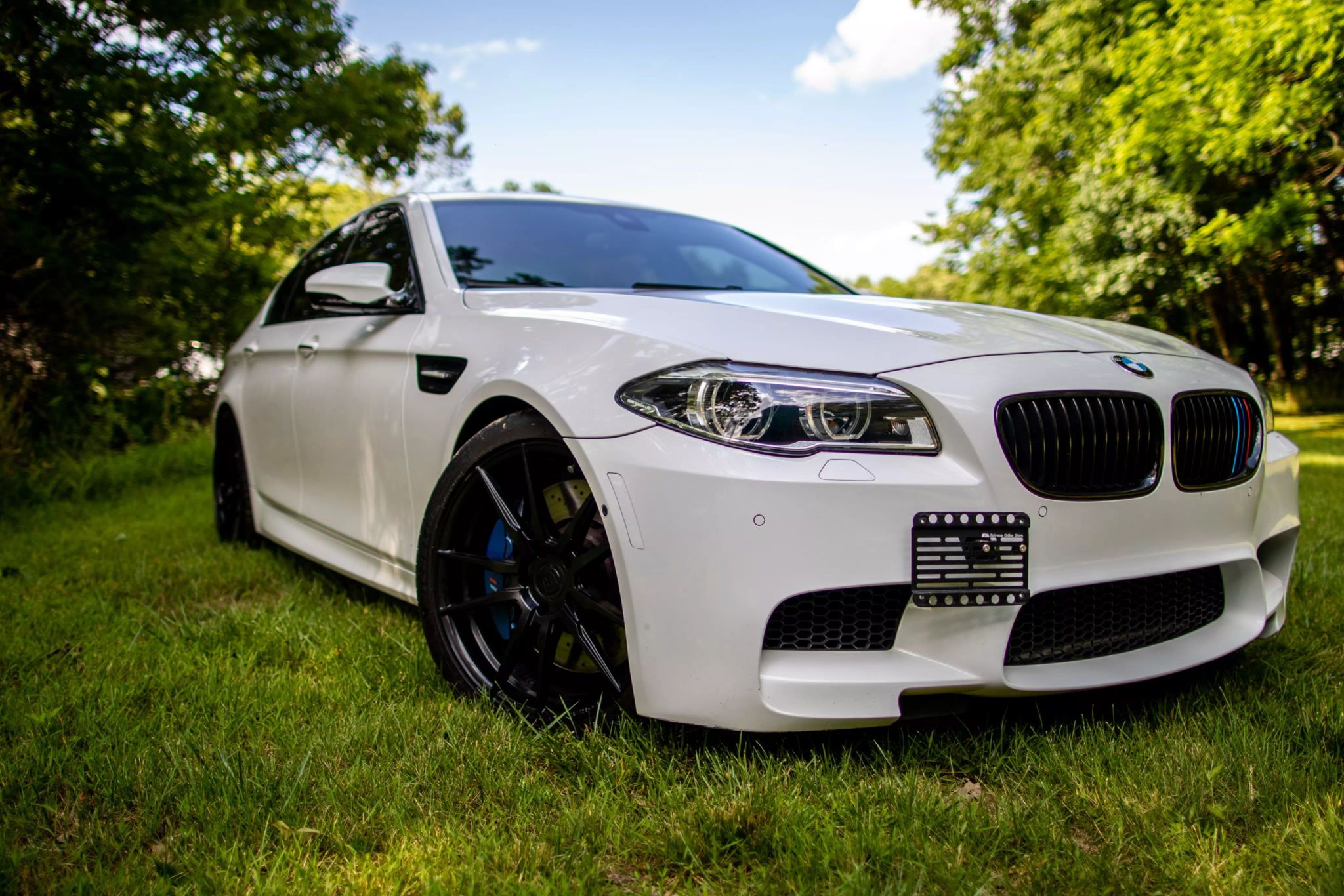Used 2014 BMW M5 RWD image 2