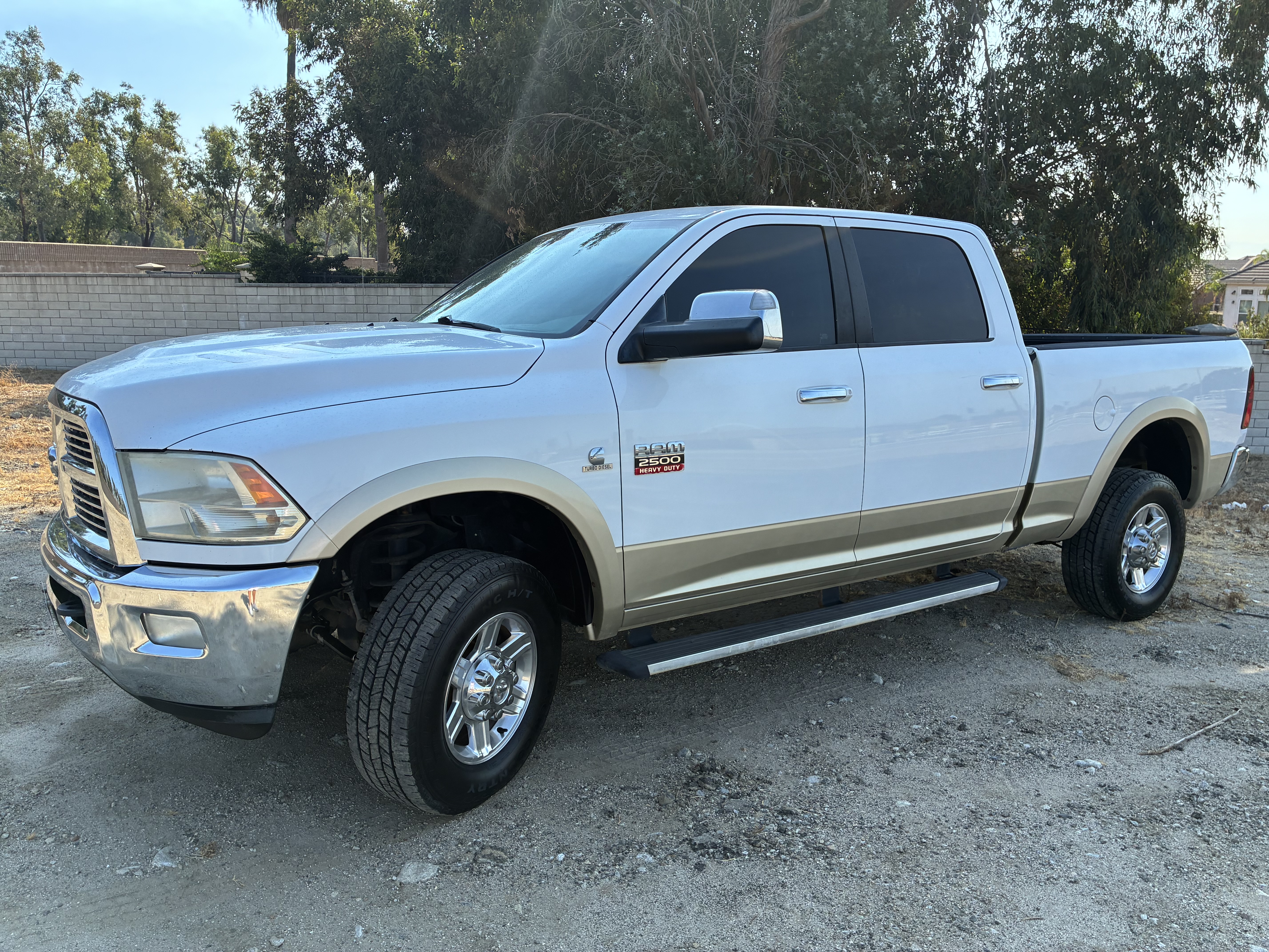 Used 2011 RAM 2500 Laramie AWD/4WD image 8