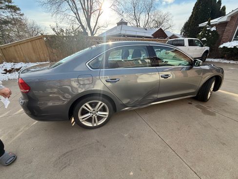 Used 2014 Volkswagen Passat 1.8T SE image 12