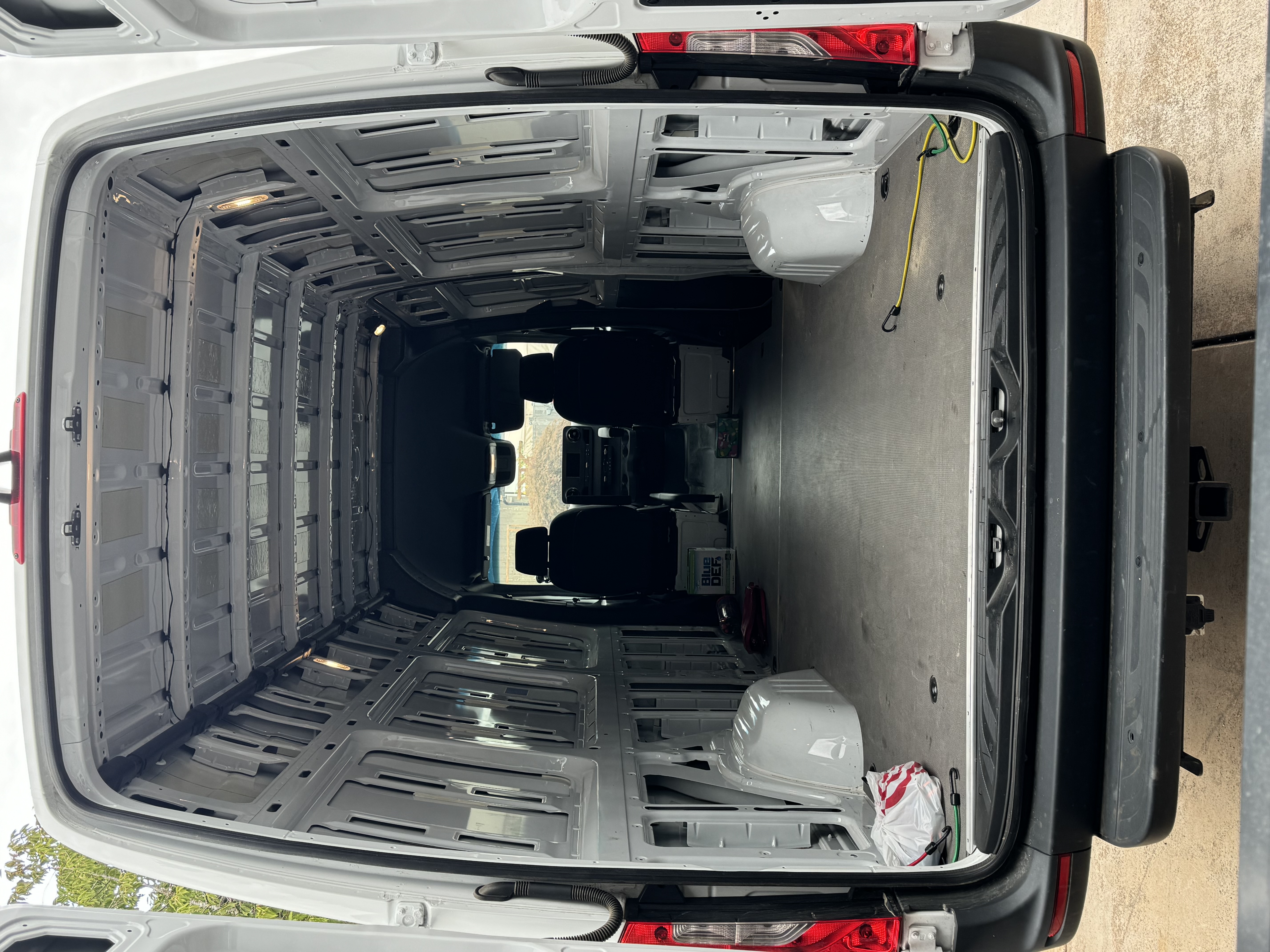 Used 2022 Mercedes-Benz Sprinter 2500 image 4