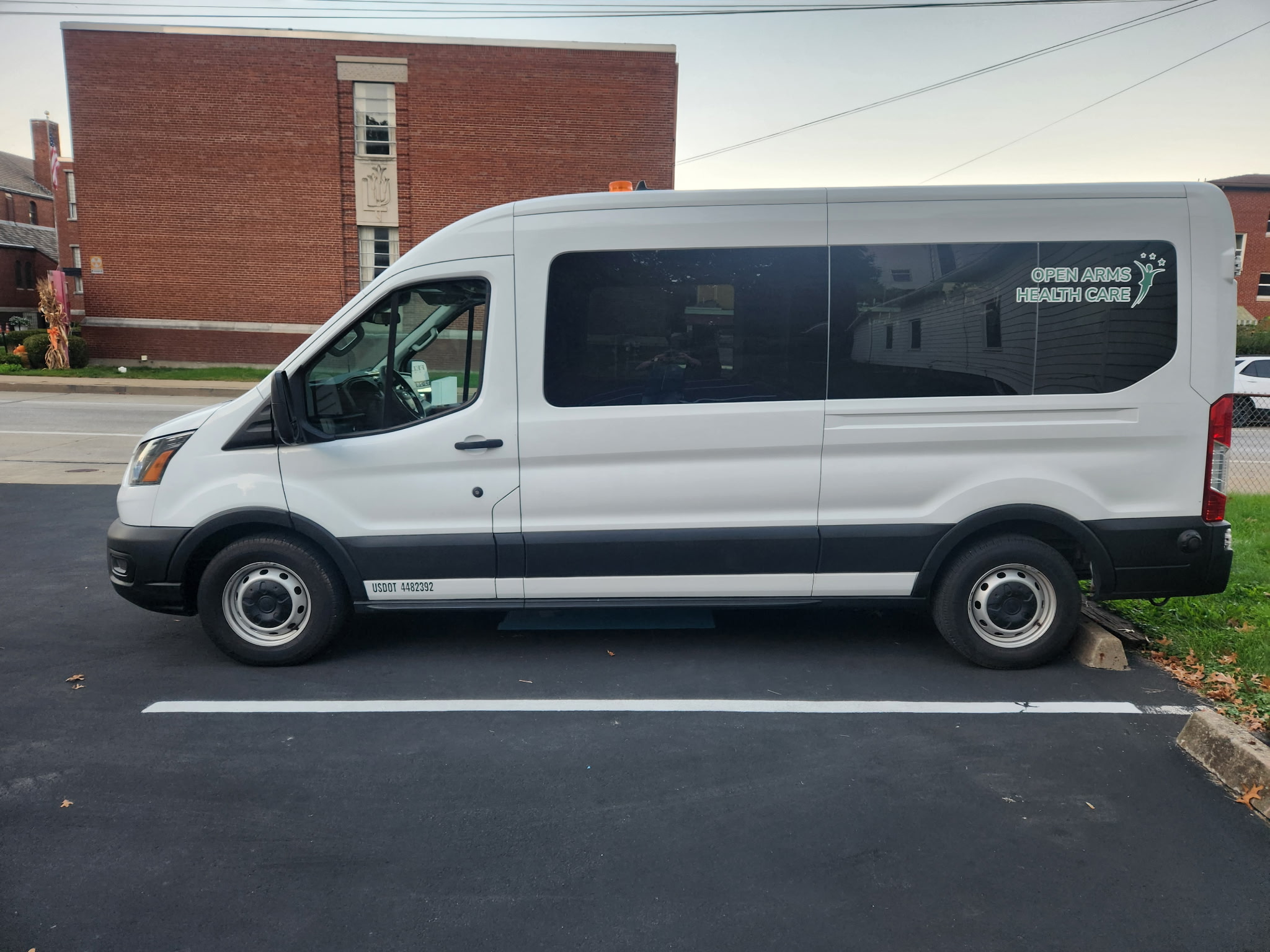 Used 2020 Ford Transit 350 XL RWD image 6