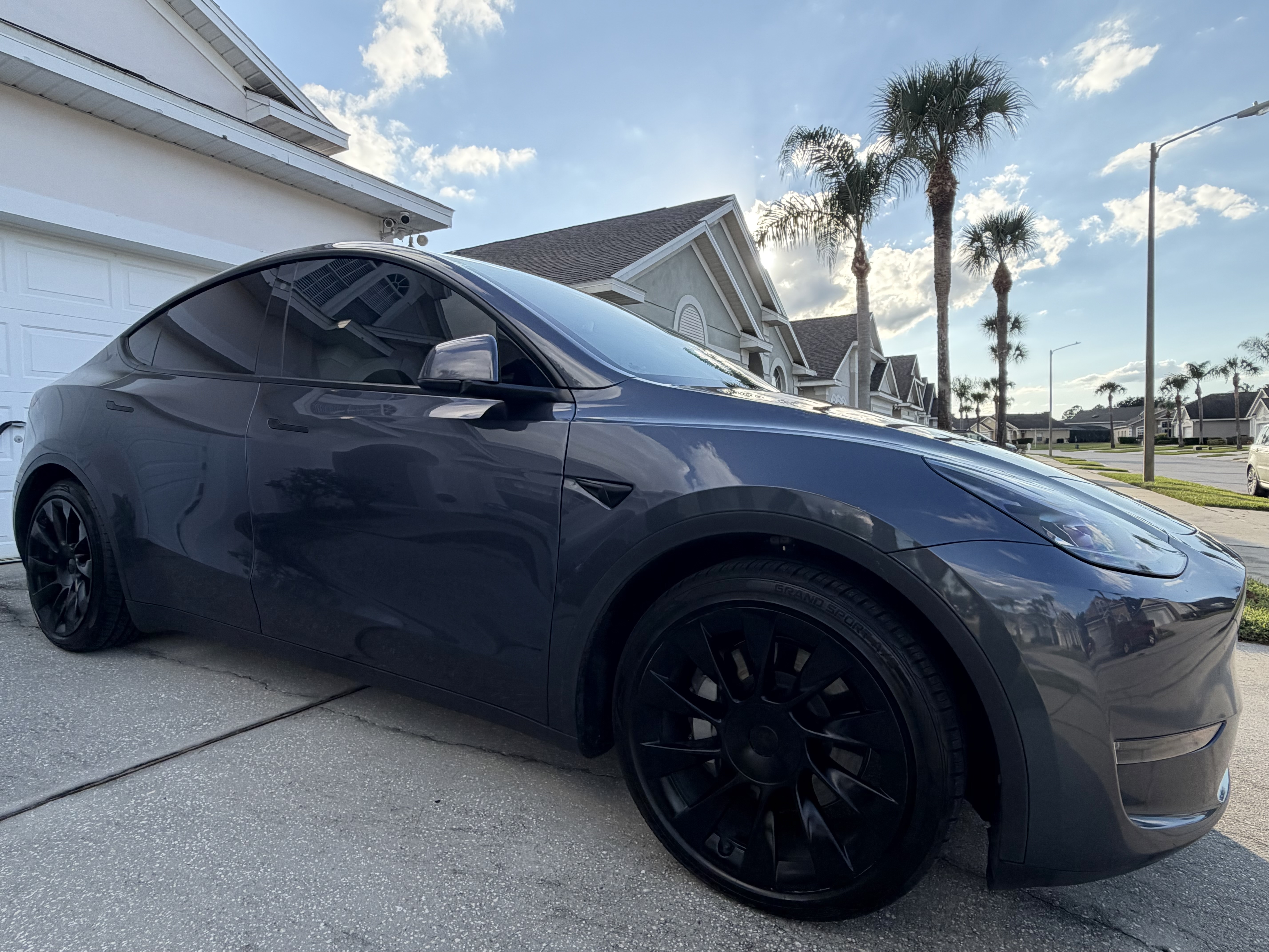 Used 2023 Tesla Model Y Long Range AWD/4WD image 8