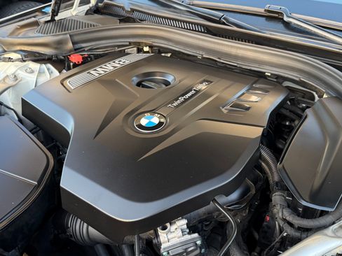 Used 2019 BMW 530i w/ Convenience Package image 32