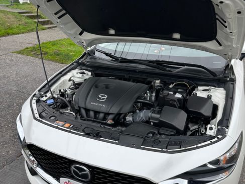 Used 2019 MAZDA MAZDA3 Sedan image 2