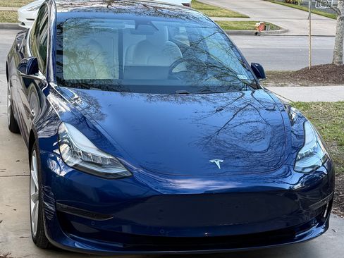 Used 2018 Tesla Model 3 Long Range image 6