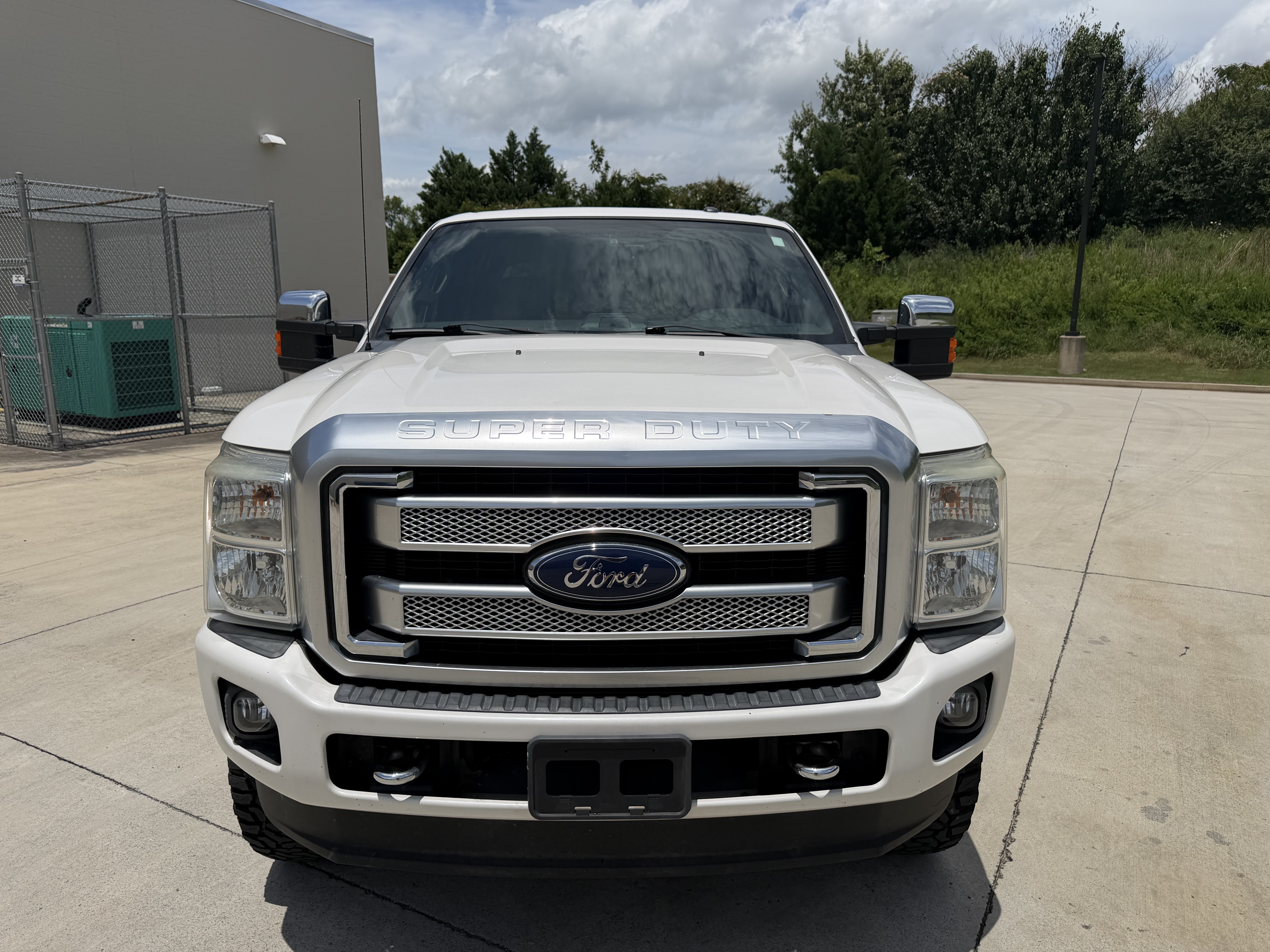 Used 2016 Ford F250 Platinum w/ FX4 Off-Road Package AWD/4WD image 10