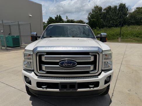 Used 2016 Ford F250 Platinum w/ FX4 Off-Road Package AWD/4WD image 10