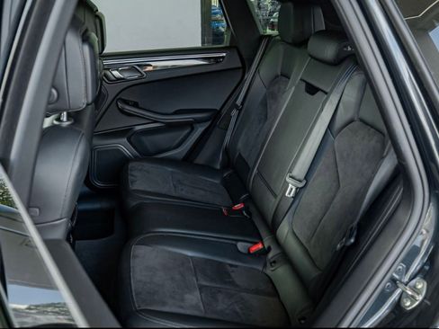 Used 2020 Porsche Macan image 10