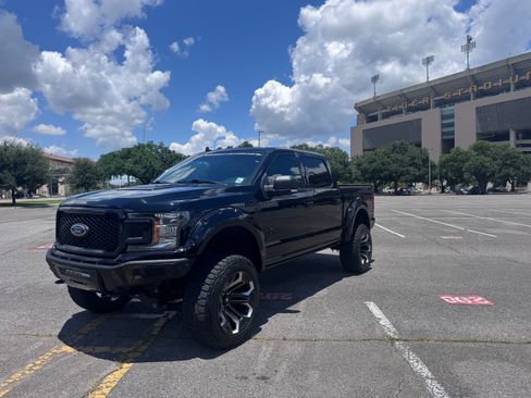 Used 2019 Ford F150 XLT w/ Equipment Group 302A Luxury AWD/4WD image 9