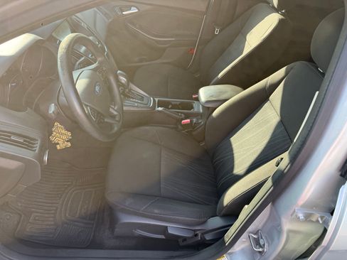 Used 2017 Ford Focus SEL FWD image 13
