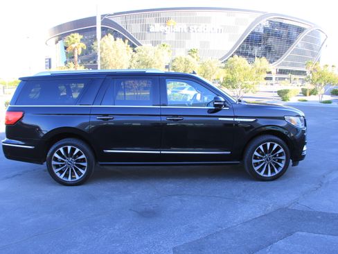 Used 2021 Lincoln Navigator L Reserve image 5