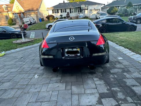 Used 2007 Nissan 350Z Coupe w/ Cargo Convenience Pkg RWD image 16