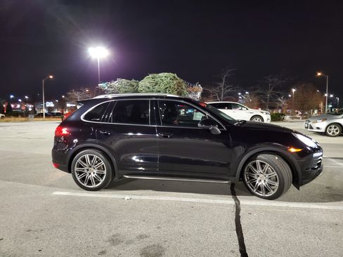 Used 2011 Porsche Cayenne S image 15