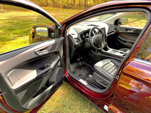 Used 2023 Ford Edge SEL w/ Convenience Package image 14