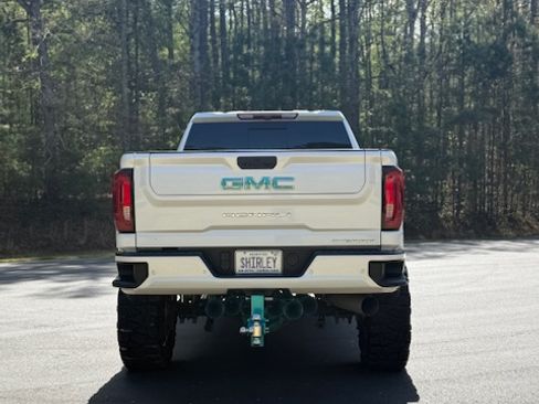 Used 2022 GMC Sierra 2500 Denali AWD/4WD image 5