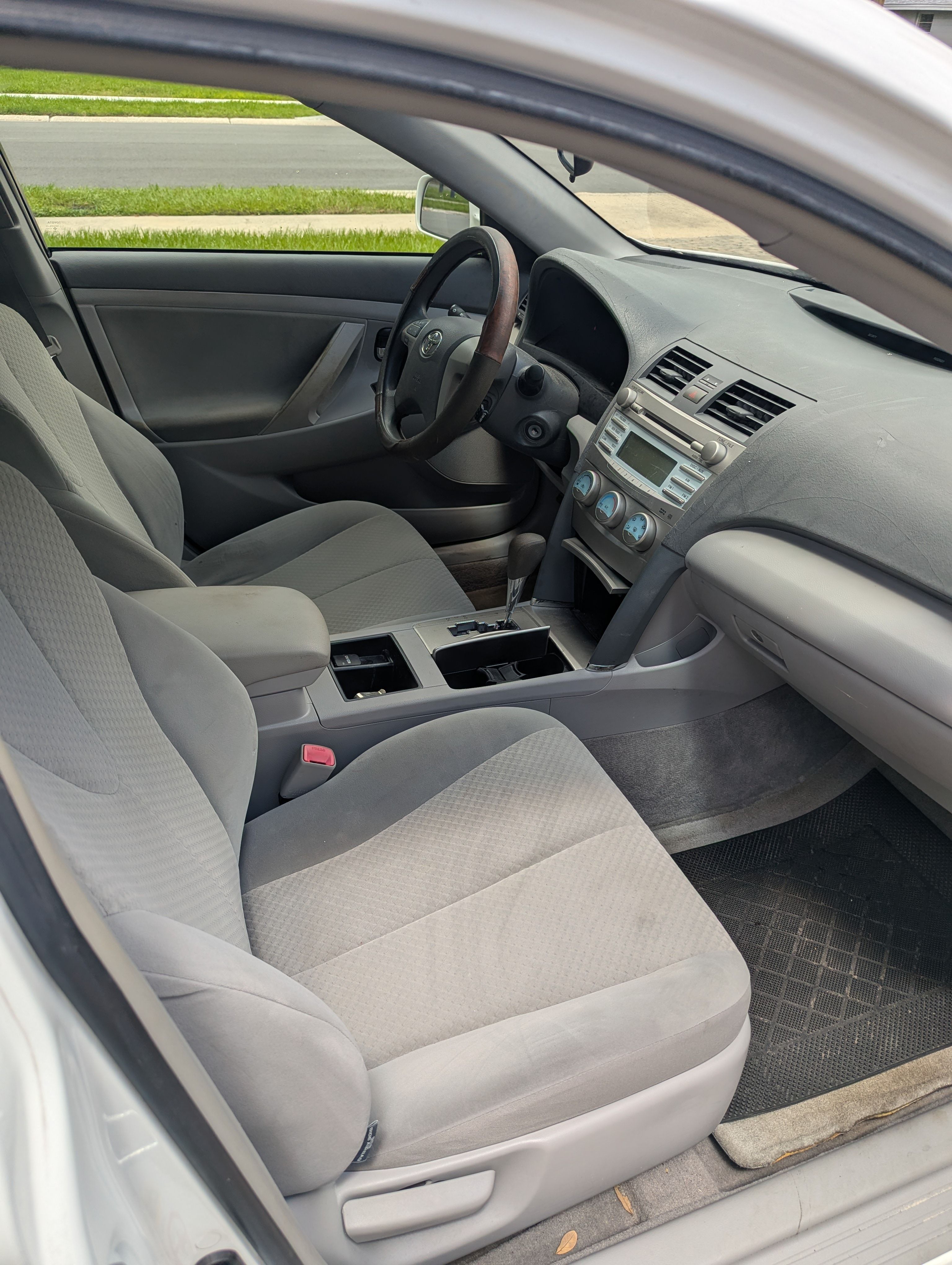 Used 2007 Toyota Camry LE FWD image 8
