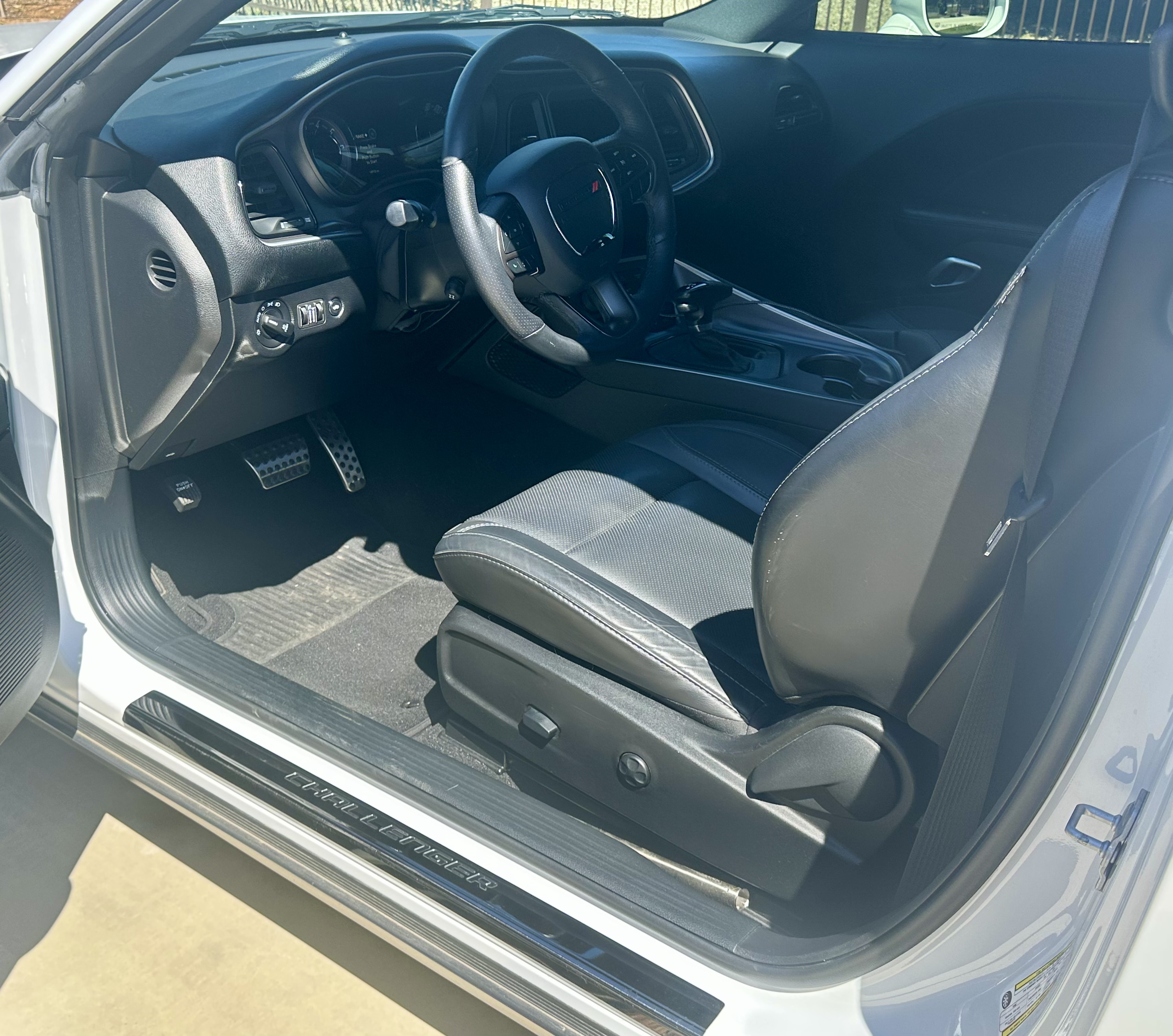 Used 2019 Dodge Challenger SXT w/ Plus Package RWD image 14