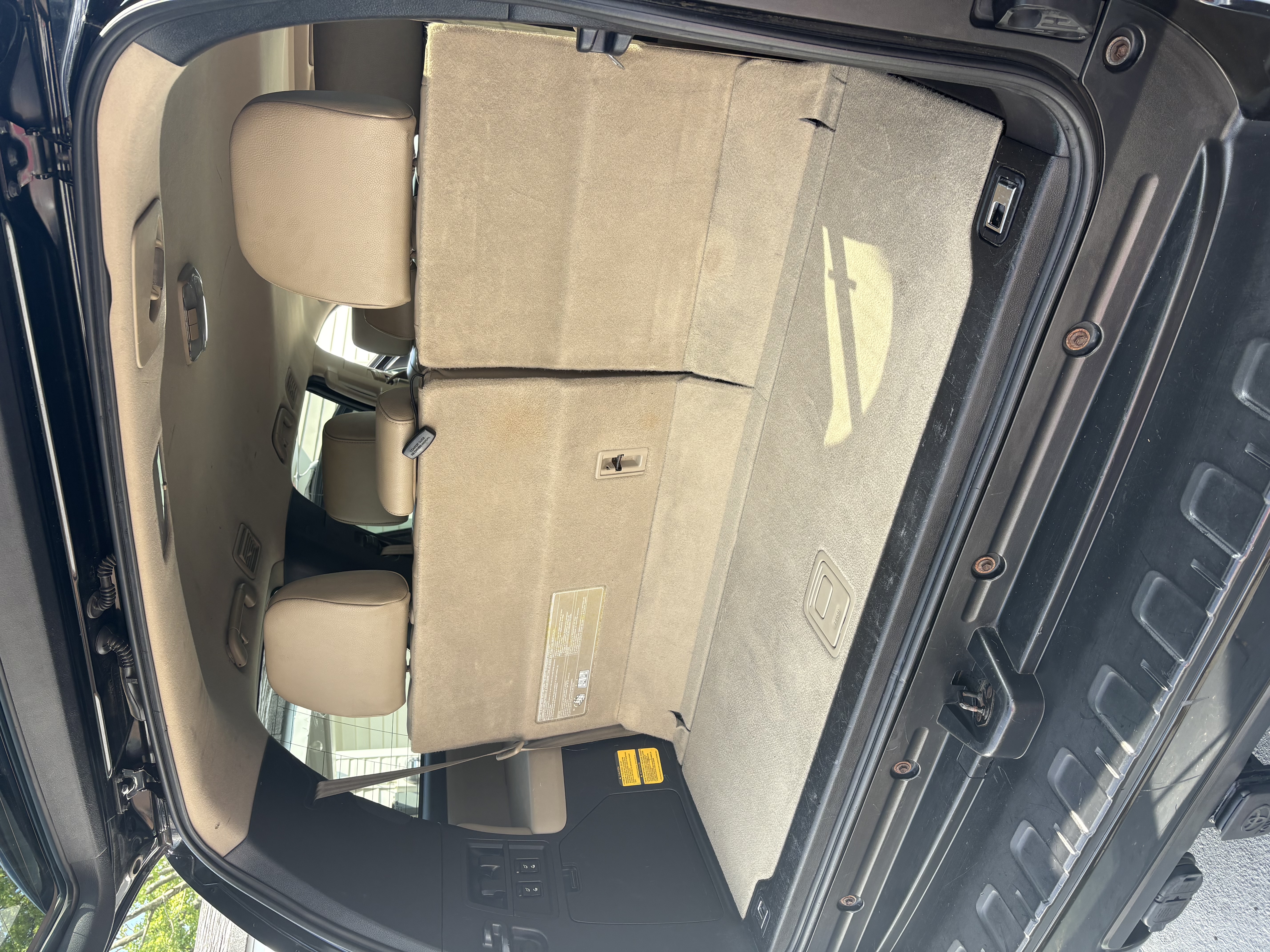 Used 2015 Toyota Sequoia SR5 w/ Premium Package AWD/4WD image 11