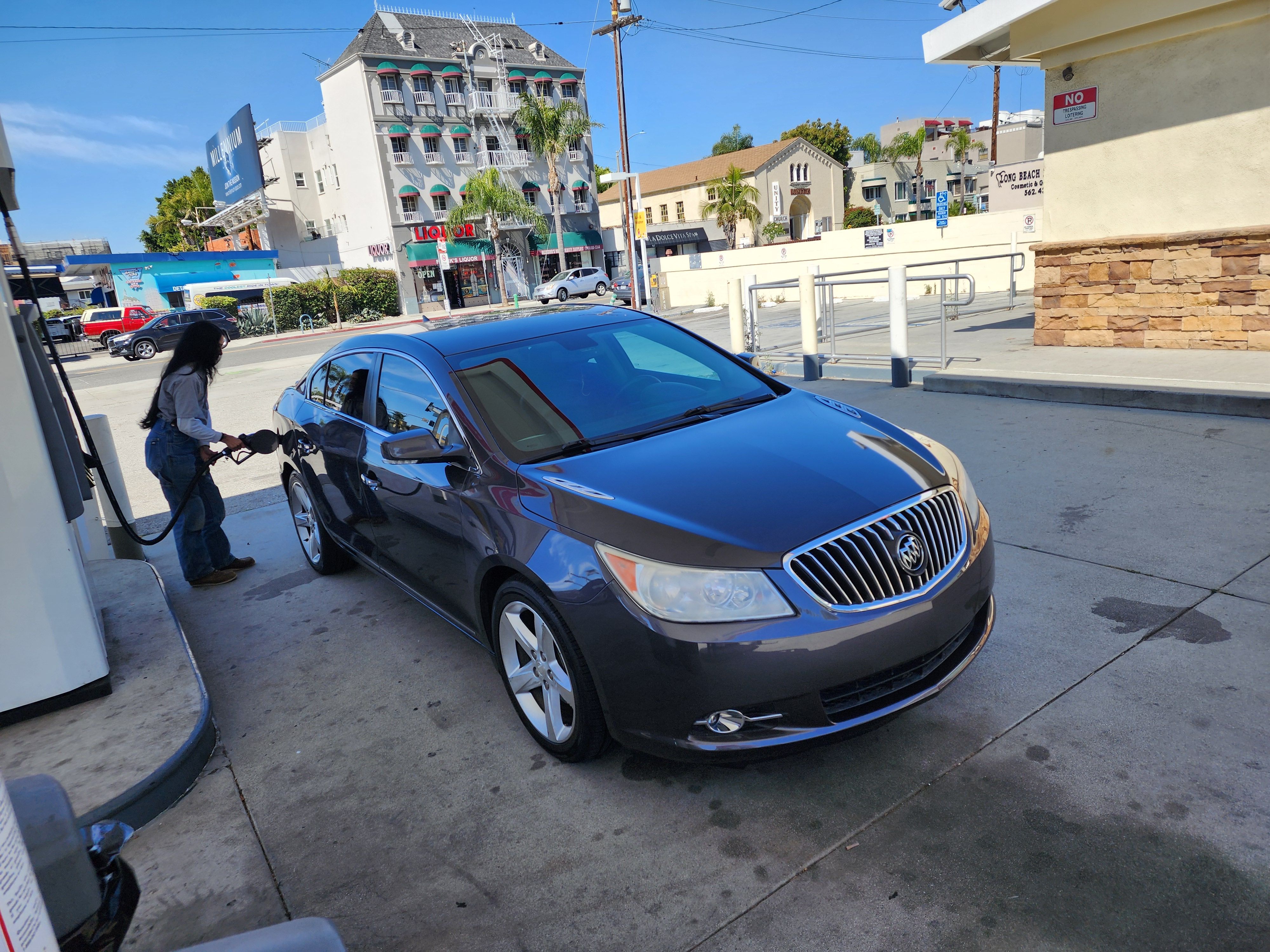 Used 2013 Buick LaCrosse Leather FWD image 4